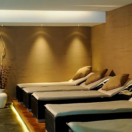 First Mountain Montafon Отель Гашум