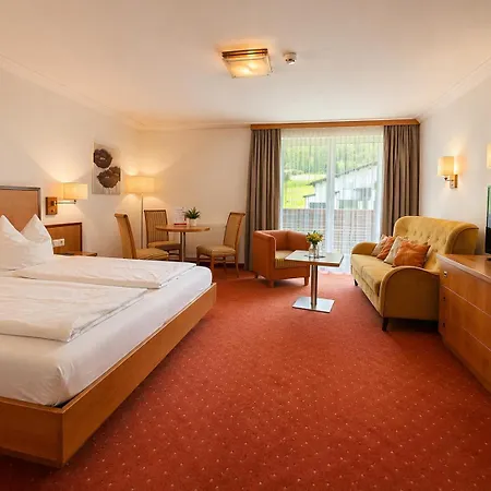 First Mountain Montafon Otel 4*